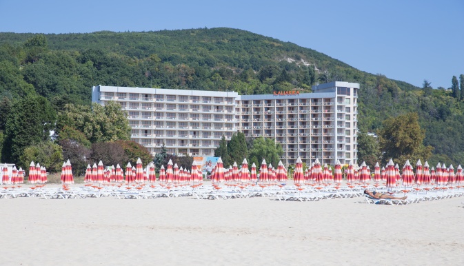 KALIAKRA_BEACH_ALBENA_BULGARIA_AIR_TOUR_TRAVEL 